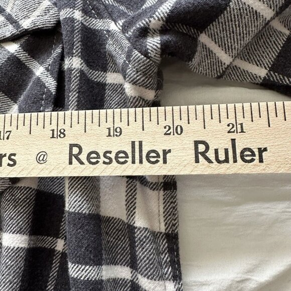 Jared Lang Men's Flannel Stretch Button Work Shirt Gray/White Plaid • Medium - Picture 4 of 9